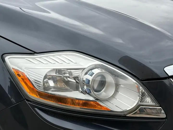 Ford Kuga 2010 photo 5