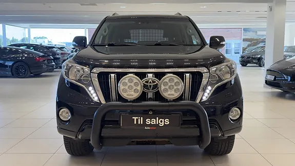 Toyota Land Cruiser 2017 photo 2