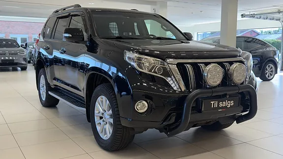 Toyota Land Cruiser 2017 photo 3