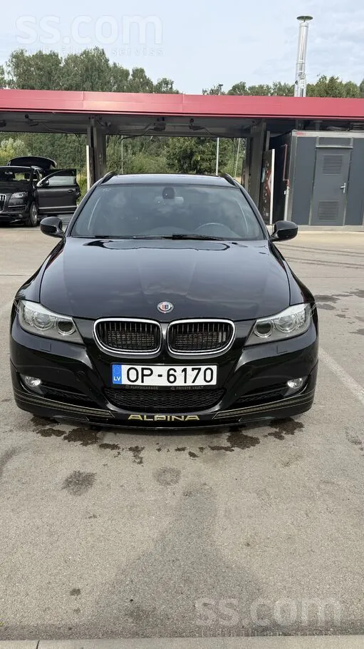 BMW 320
