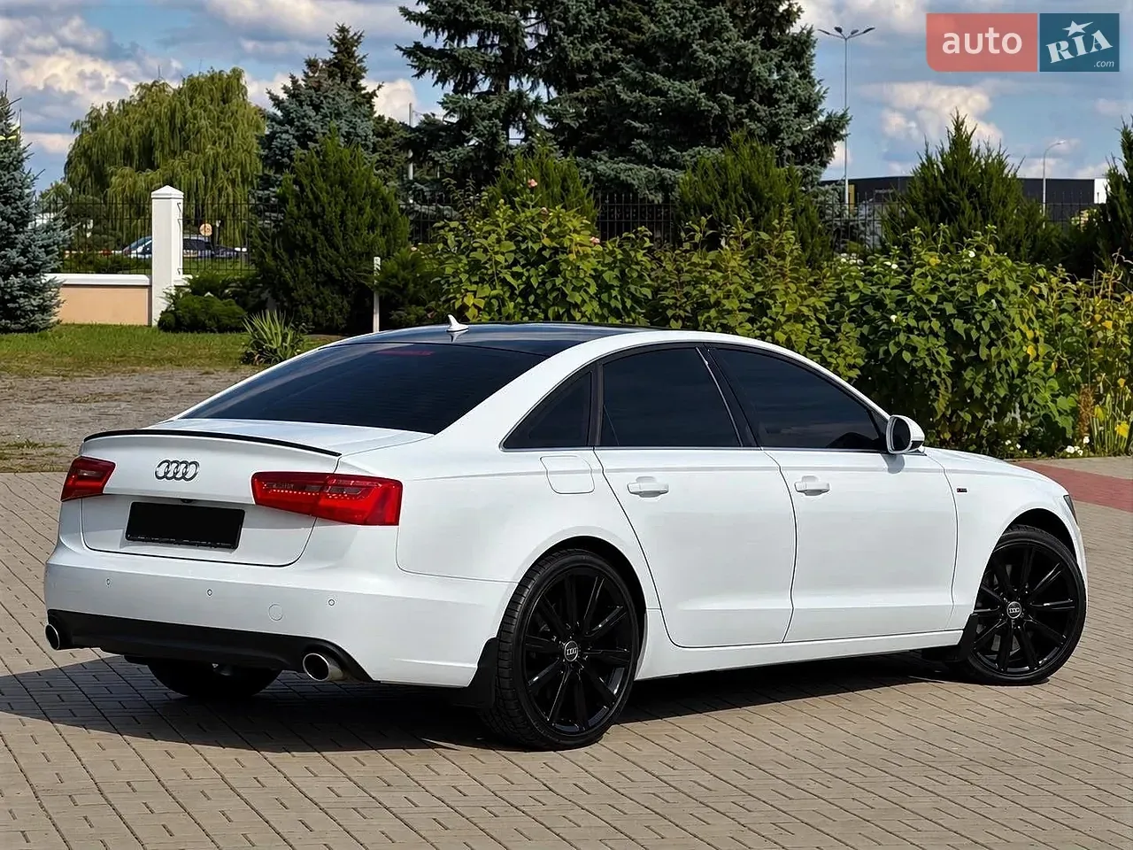 Audi A6 2013 photo 2