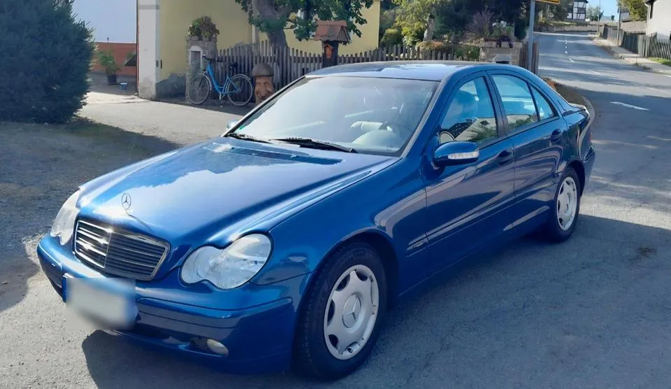 Mercedes-Benz C 180
