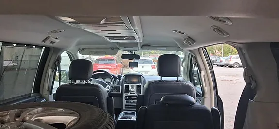 Chrysler Grand Voyager 2010 photo 5