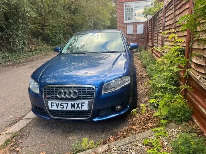Audi A4 2008 photo 2