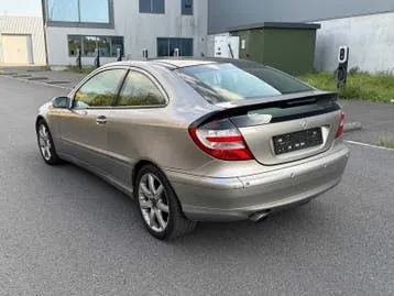 Mercedes-Benz C200Cdi 2007 photo 2
