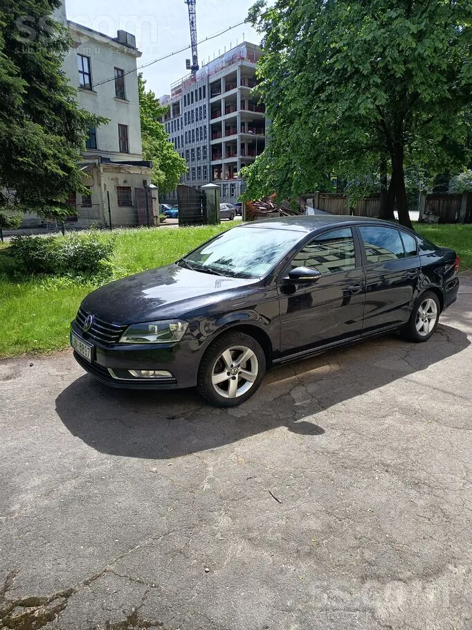Volkswagen Passat 2014 photo 2