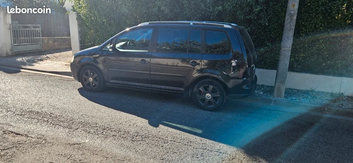 Volkswagen Touran 2004 photo 3