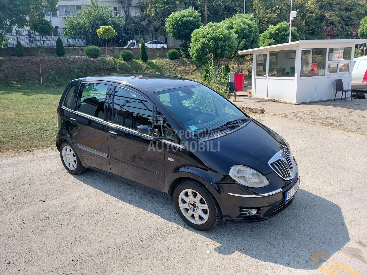 Lancia Musa 2009 photo 2