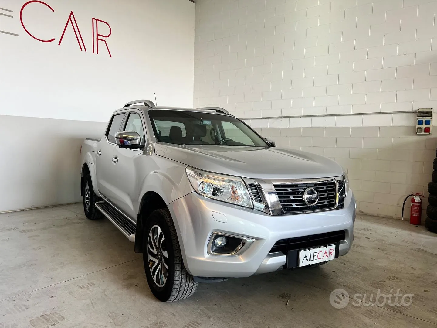 Nissan Navara 2017 photo 2