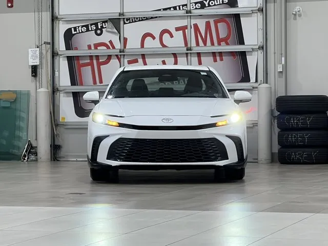 Toyota Camry 2025 photo 3