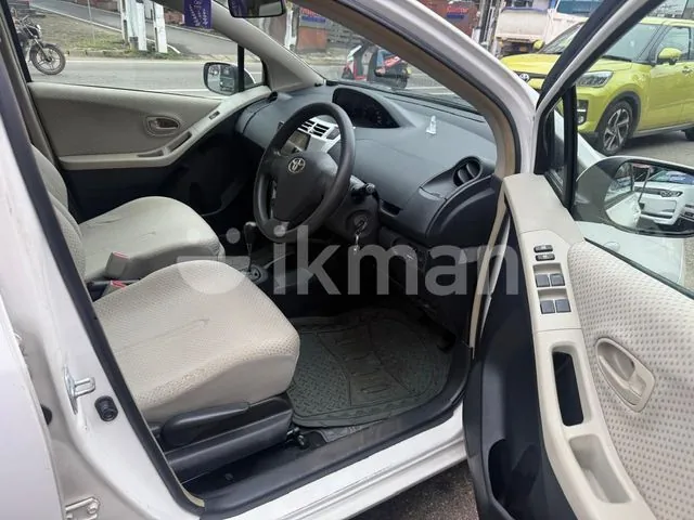 Toyota Vitz 2007 photo 5