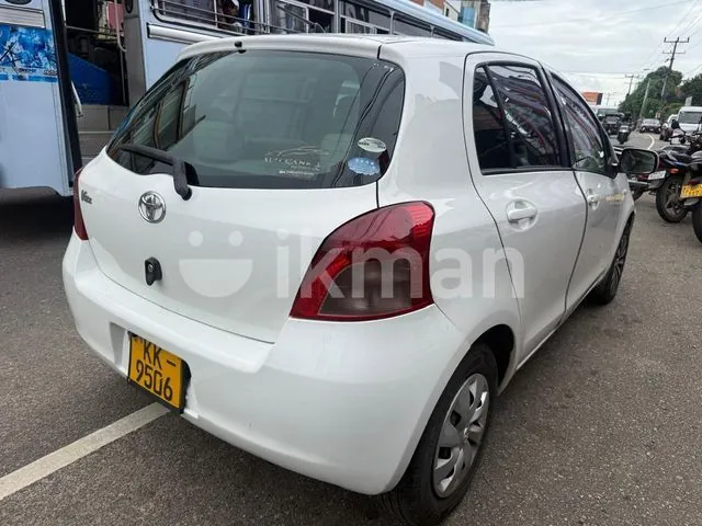 Toyota Vitz 2007 photo 3