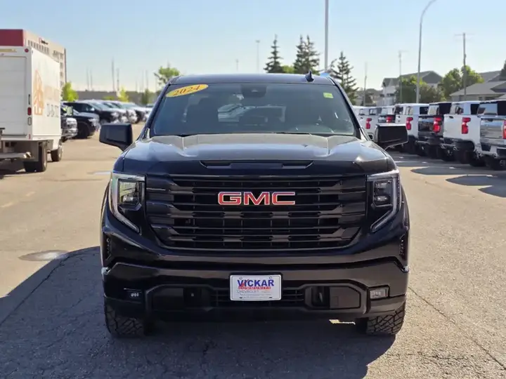 GMC Sierra 1500 2024 photo 3