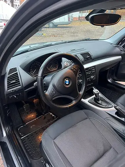 BMW 118D 2011 photo 5