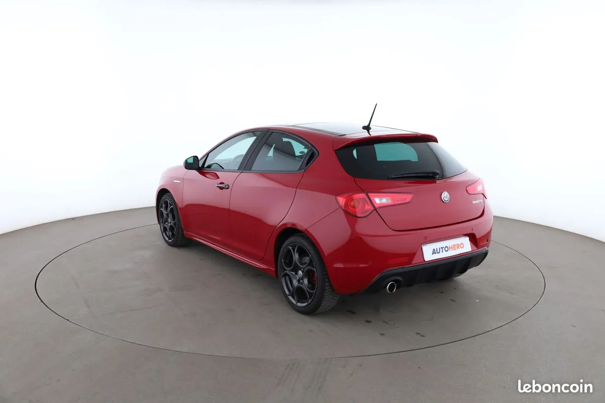 Alfa Romeo Giulietta 2019 photo 2