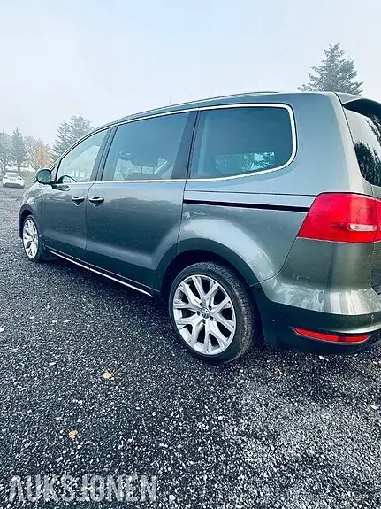 Volkswagen Sharan 2013 photo 4