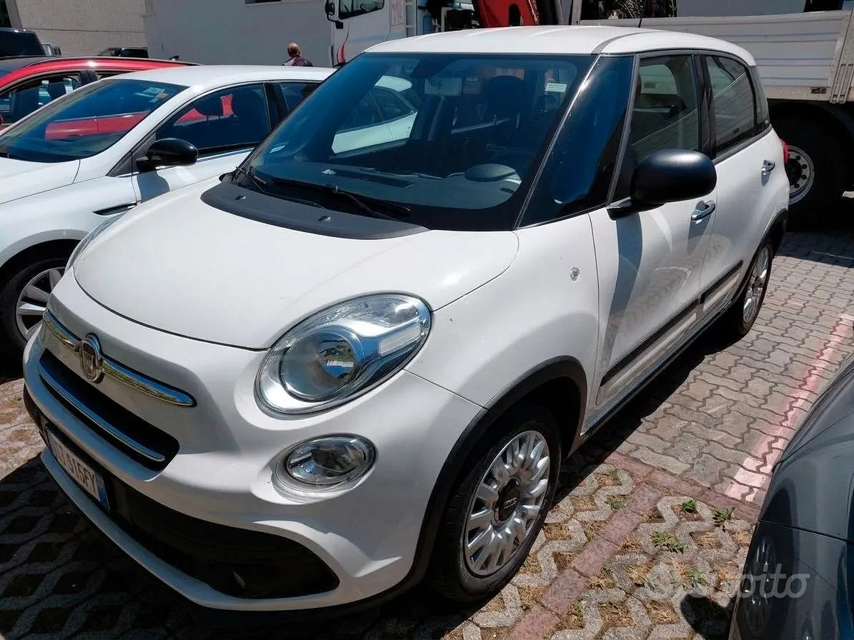 Fiat 500L 2019 photo 2