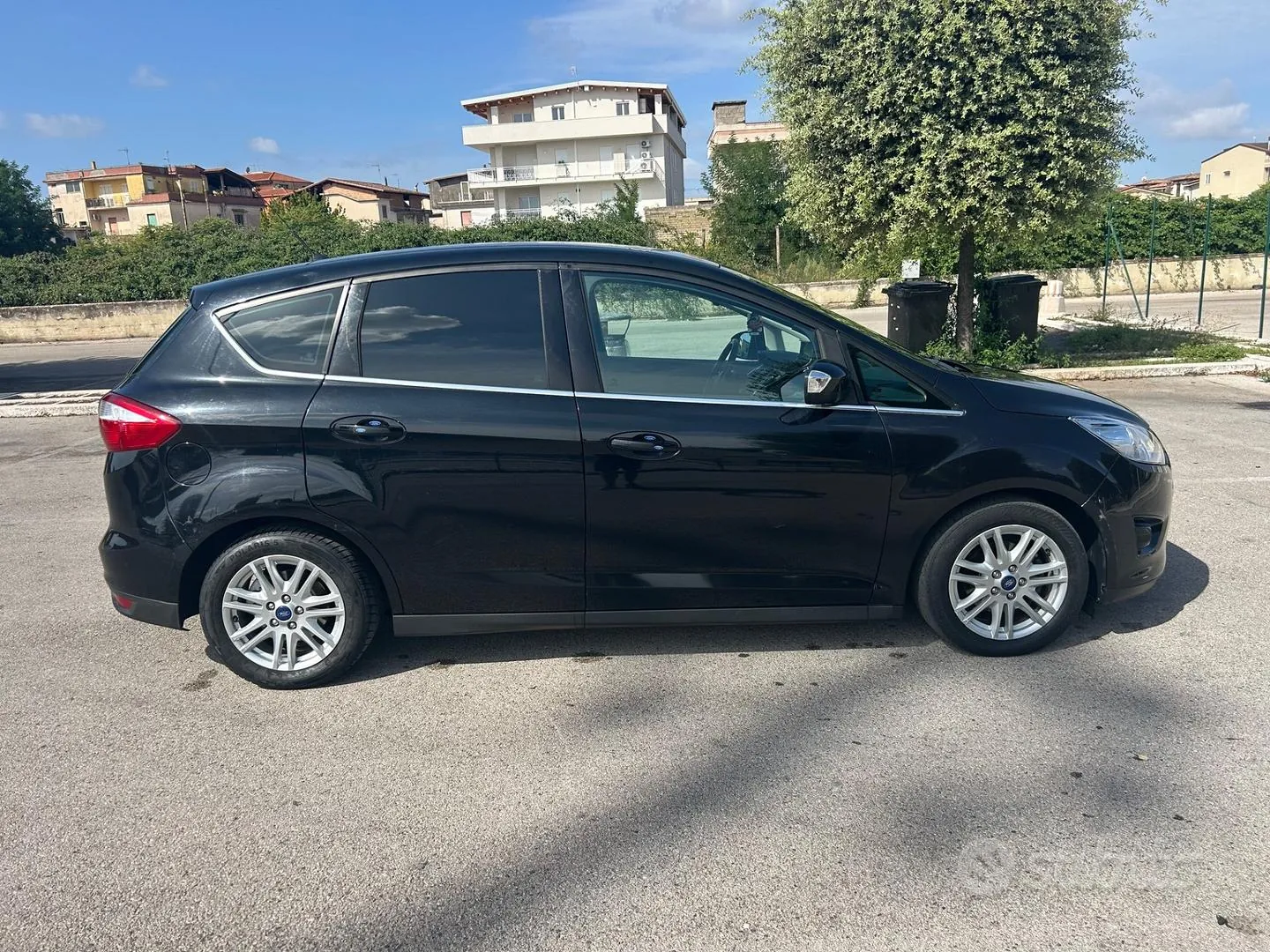 Ford C-Max 2015 photo 2
