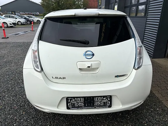 Nissan Leaf 2016 photo 4