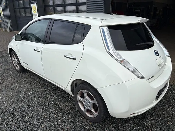 Nissan Leaf 2016 photo 3
