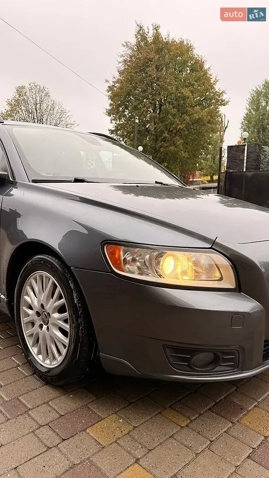Volvo V50 2010 photo 5