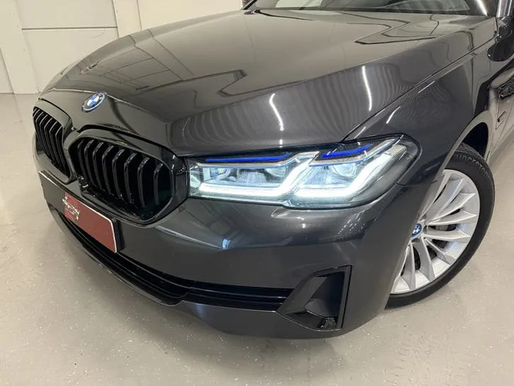 BMW 5 Series 2023 photo 3