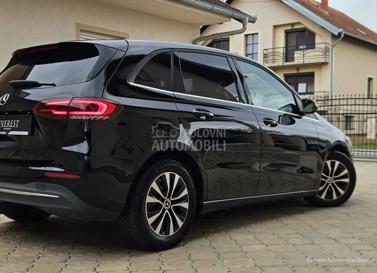 Mercedes-Benz B 180 2020 photo 2
