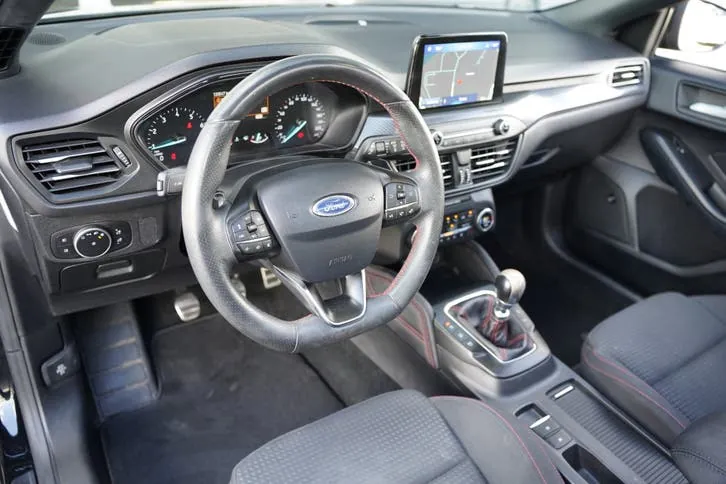 Ford Focus 2019 photo 3