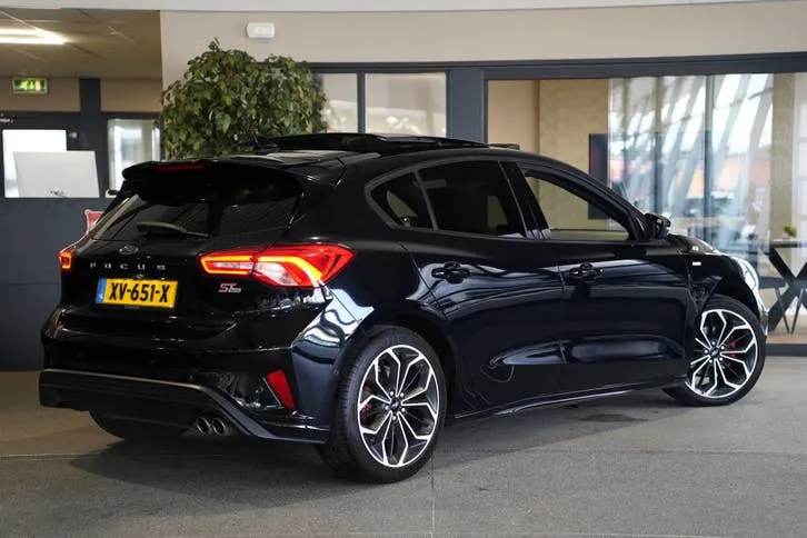 Ford Focus 2019 photo 2