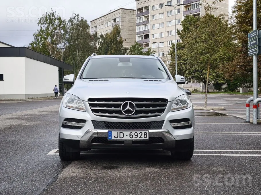 Mercedes-Benz Ml Class 2013 photo 2