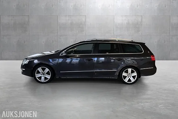 Volkswagen Passat 2010 photo 2