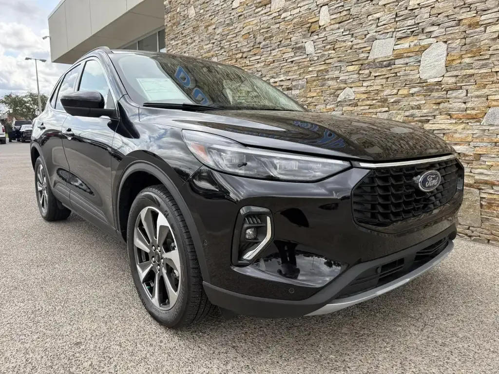 Ford Escape 2023 photo 2