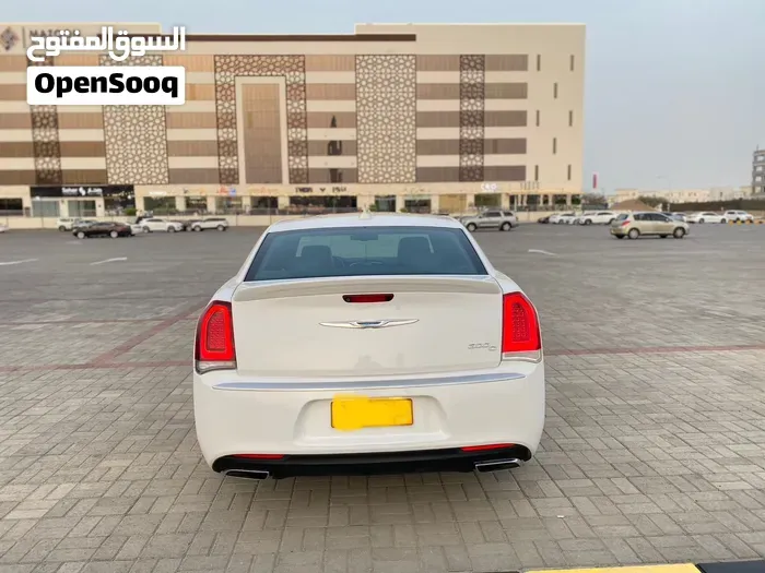 Chrysler 300 2015 photo 3
