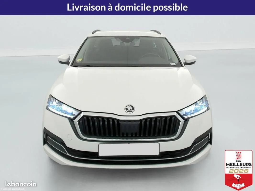Skoda Octavia 2023 photo 2