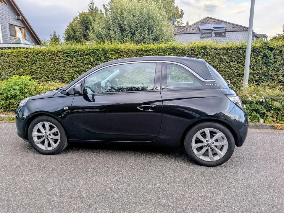 Opel Adam