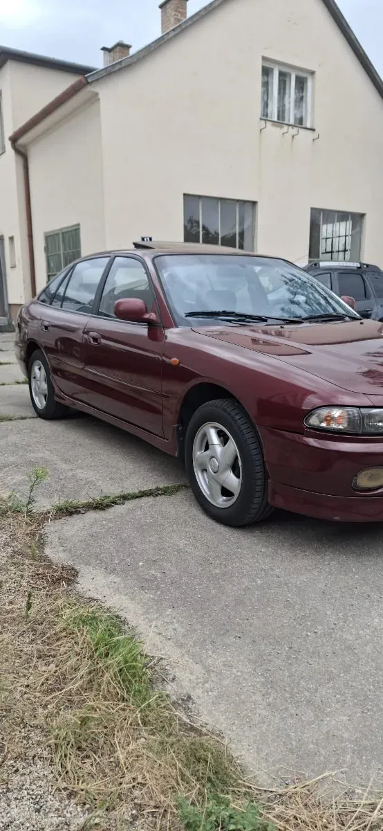 Mitsubishi Galant