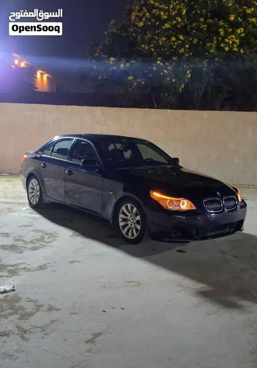 BMW 5 Series 2009 photo 2