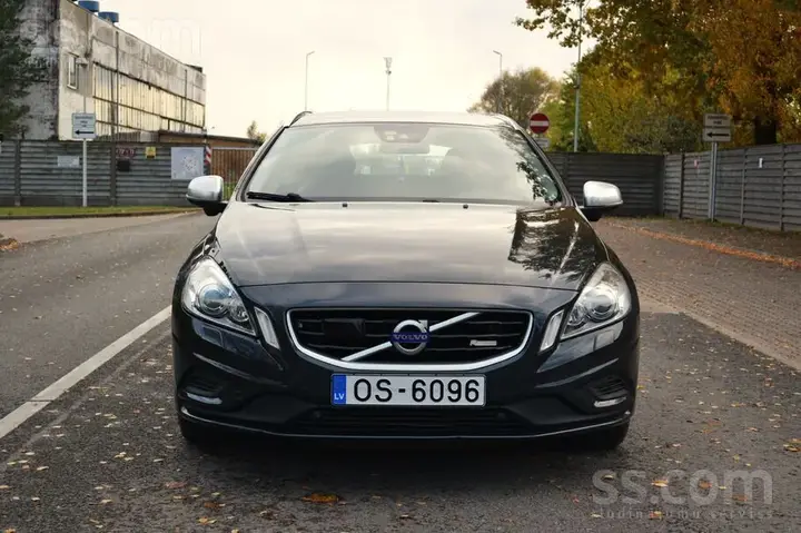 Volvo V60 2013 photo 2