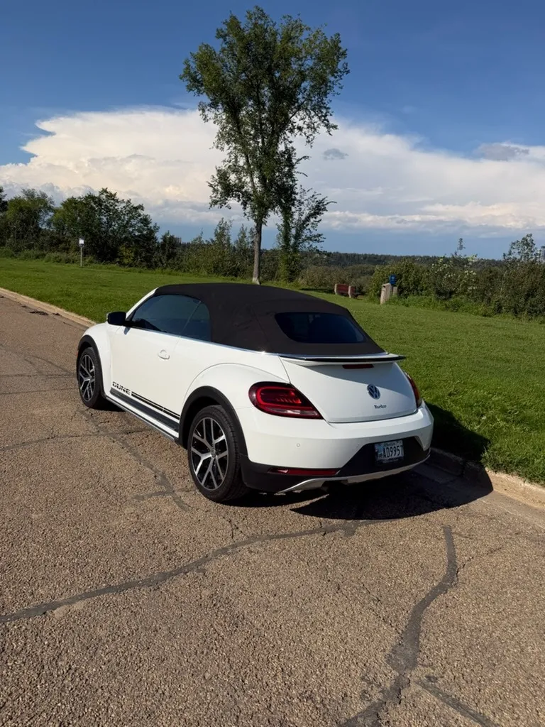 Volkswagen Beetle 2018 photo 5