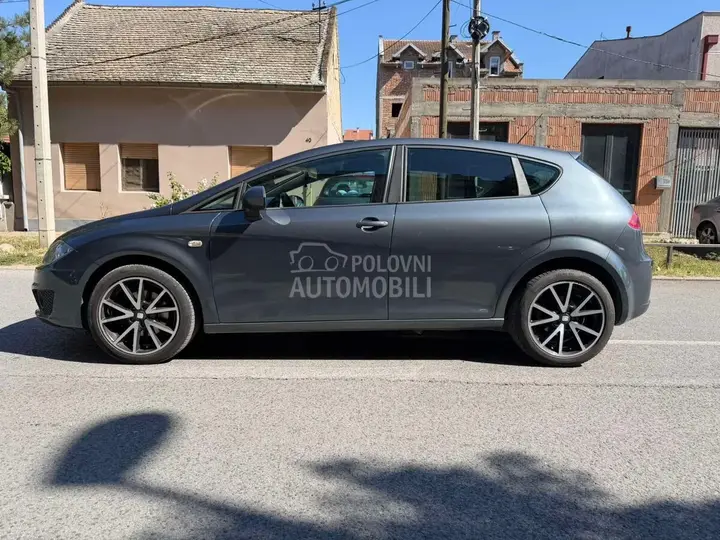 Seat Leon 2011 photo 4