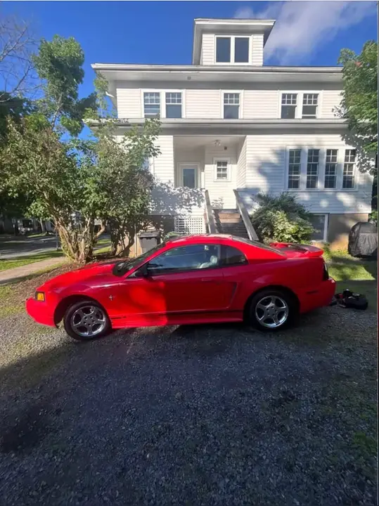 Ford Mustang 2001 photo 2