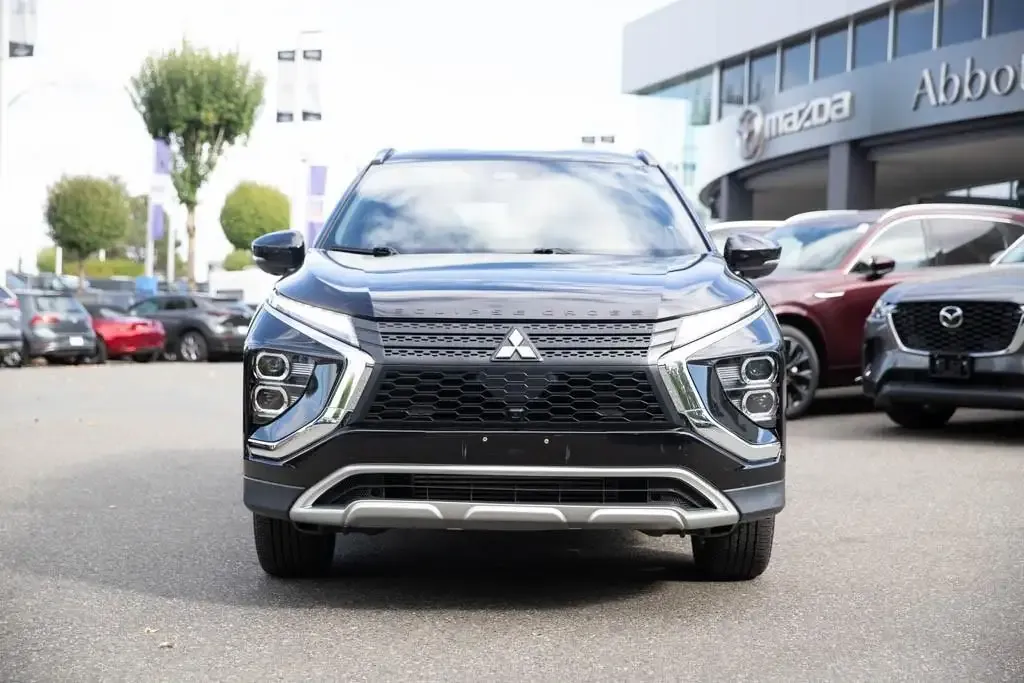 Mitsubishi Eclipse Cross 2023 photo 2