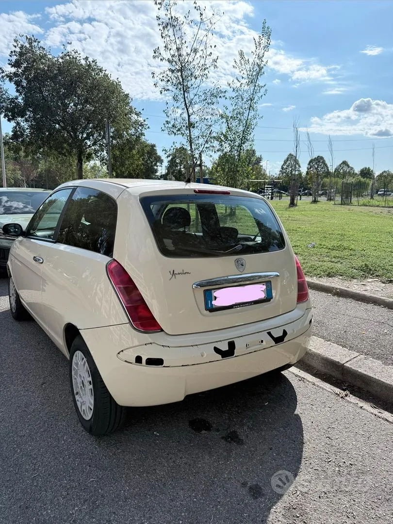 Lancia Ypsilon 2006 photo 2