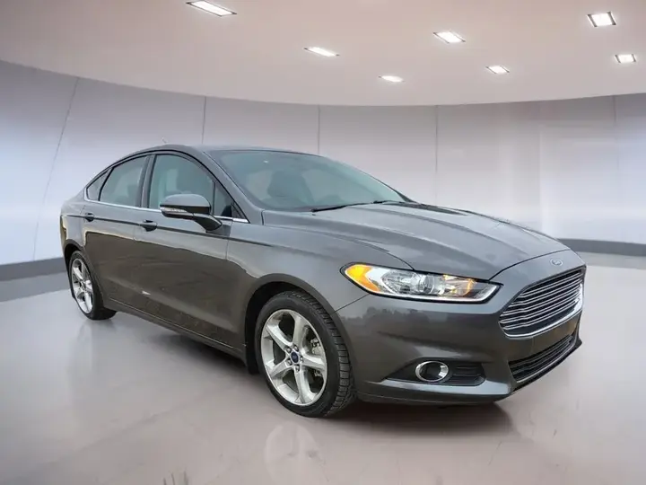 Ford Fusion 2016 photo 3