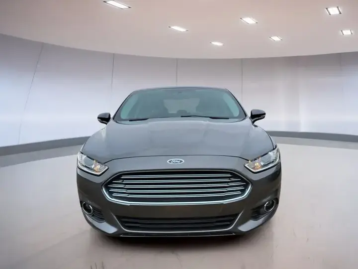 Ford Fusion 2016 photo 2