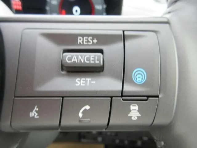 Nissan Serena 2026 photo 3