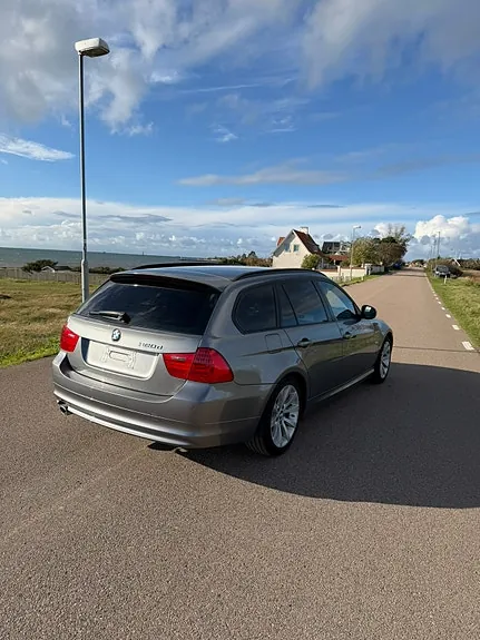 BMW 320D 2012 photo 3