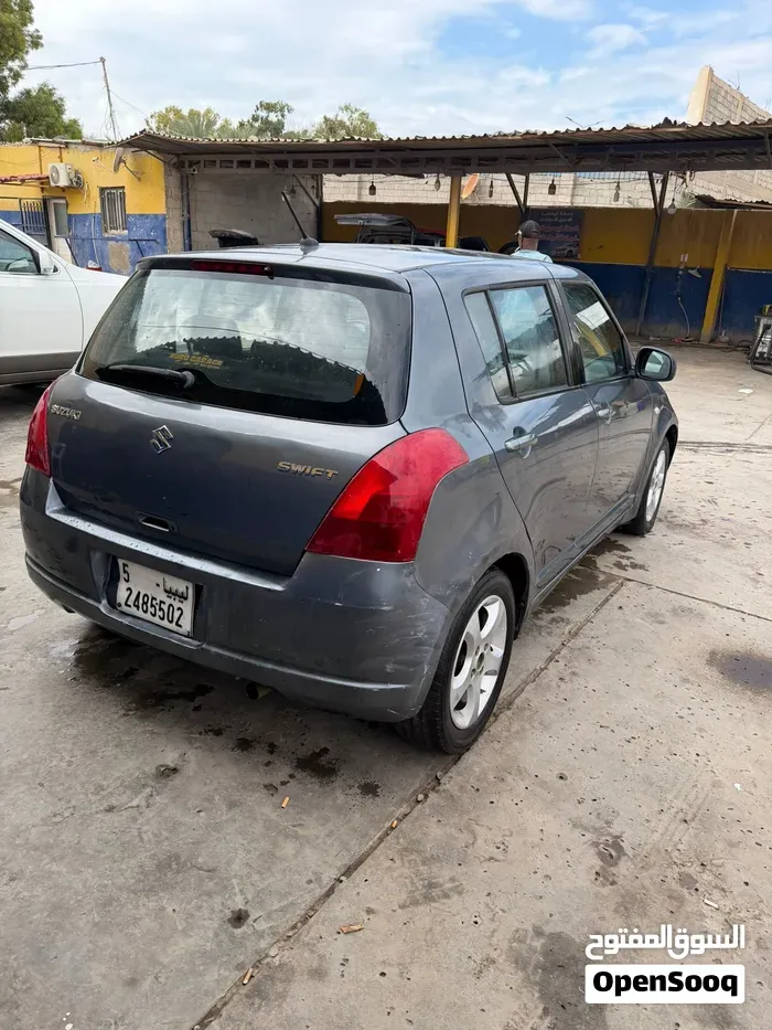 Suzuki Swift 2010 photo 3