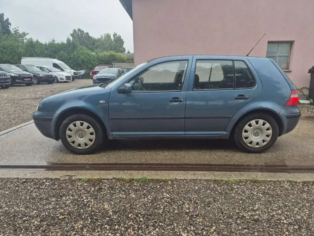 Volkswagen Golf 2004 photo 2