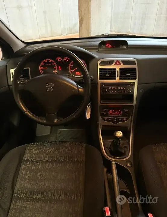 Peugeot 307 2003 photo 3